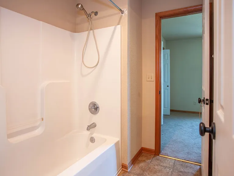 724 Oakbrook Pl — Photo 10