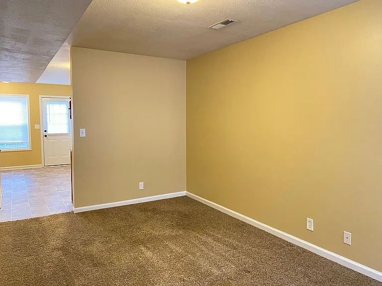803 Golf View Pl — Photo 2