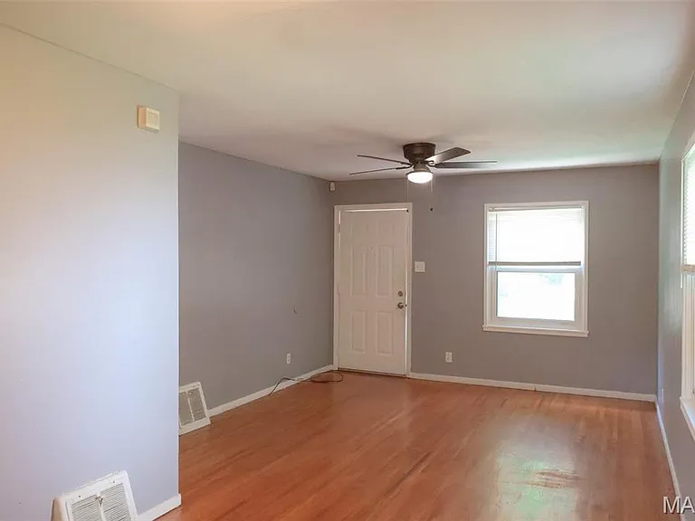 417 Crawford Rd — Photo 3