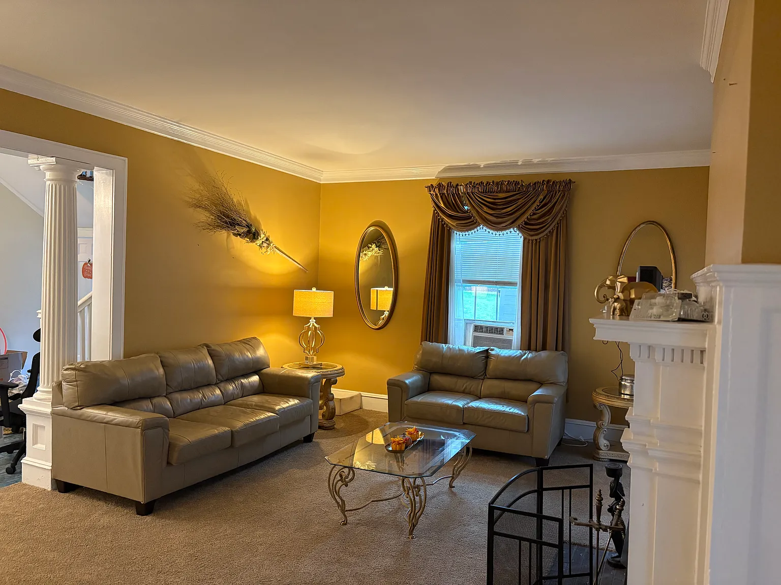 5 bed, 3.5 bath, 3400 sqft, $4,100 — Photo 2