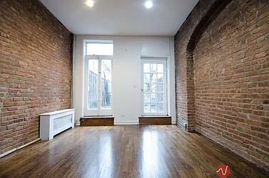 Rented by Wave Real Estate Group