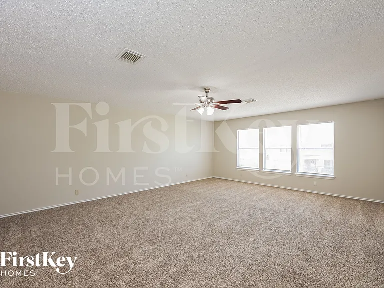 7915 Cherry Glade — Photo 9