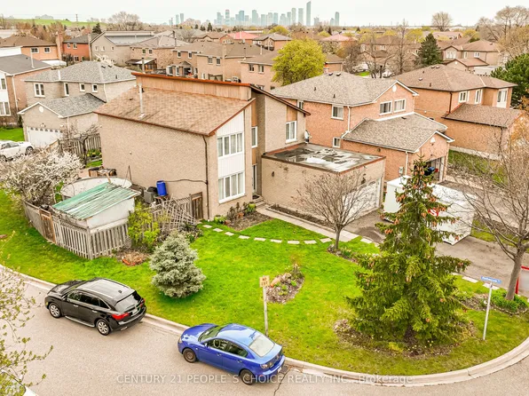 5992 Ladyburn Cres, Mississauga, ON L5M 4V9