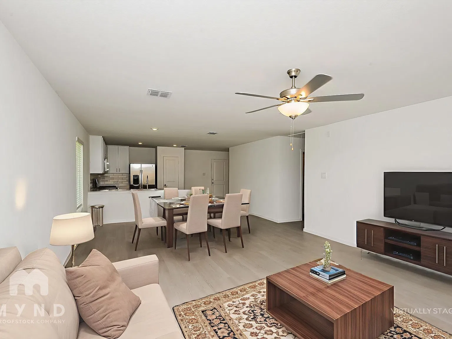 3 bed, 2.0 bath, 1474 sqft, $2,299 — Photo 3
