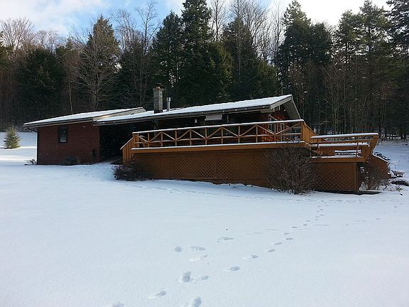 2nd image of 141 Parkview Dr