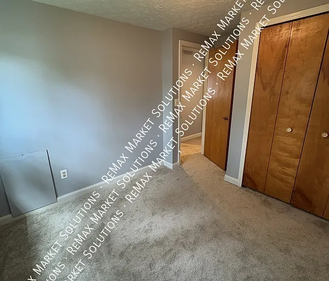 722 Avondale St — Photo 6