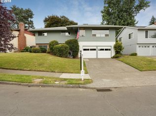 7120 SW 12th Dr, Portland, OR 97219