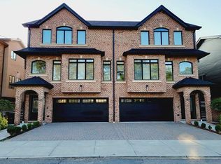 458 2nd St #A, Palisades Park, NJ 07650