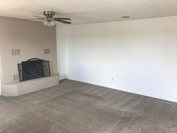 4th image of 606 Fern Dr