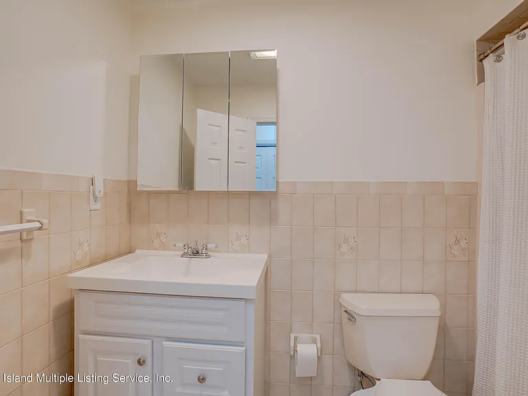 307 S Railroad St — Photo 16