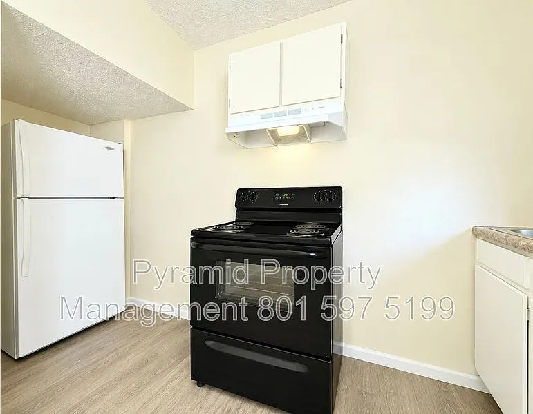 1 bed, 1.0 bath, 750 sqft, $1,075 — Photo 3