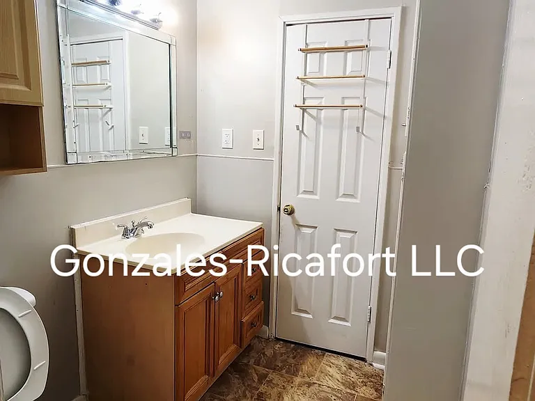 4107 Latimer Ln — Photo 18
