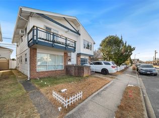626 E Chester St, Long Beach, NY 11561