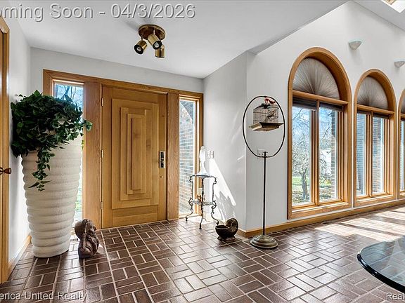 5th image of 2457 Spring Lake Ln