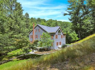 46 Hickory Rd, Mohnton, PA 19540