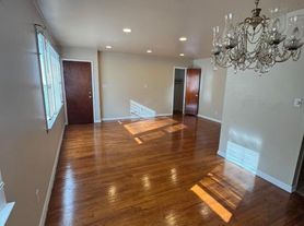 24 Grand Ave, Newark, NJ