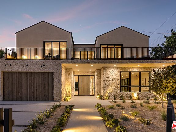 2nd image of 16643 Addison St