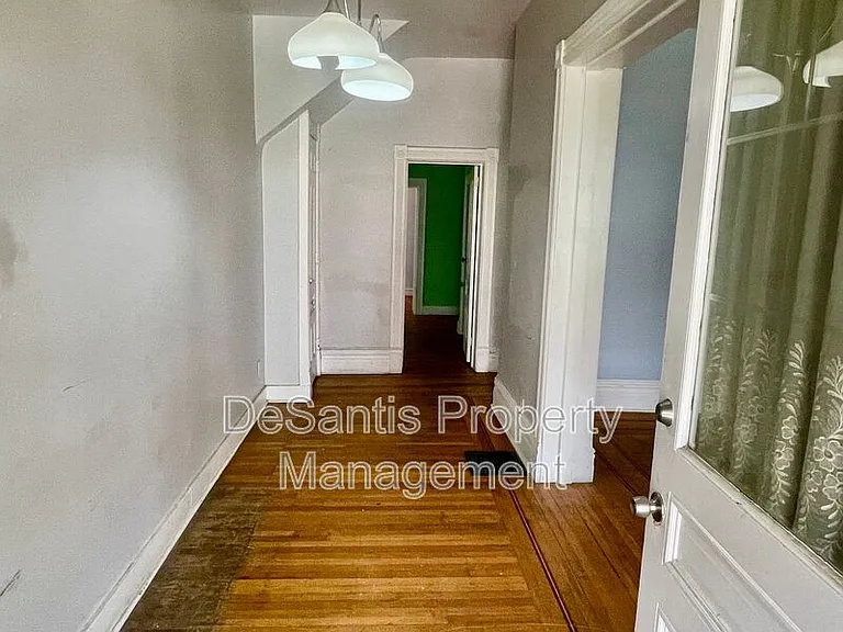 5498 Hays St #1 — Photo 3
