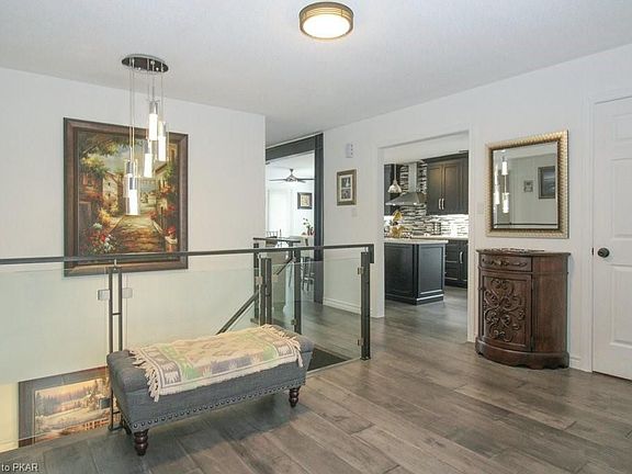 4th image of 557 Westman Ave
