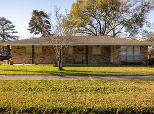 10325 Cal Rd, Baton Rouge, LA 70809