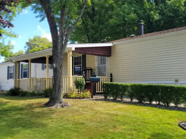 1914 Northwood Ln, Erie, PA 16509