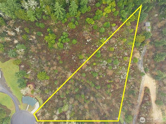 2nd image of 1700 Maple Valley Drive