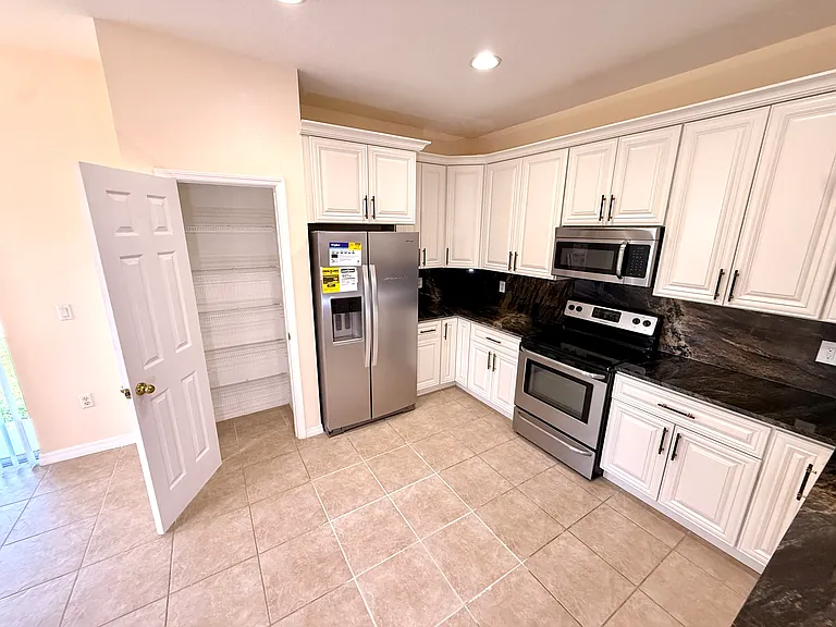 11652 Declaration Dr — Photo 14