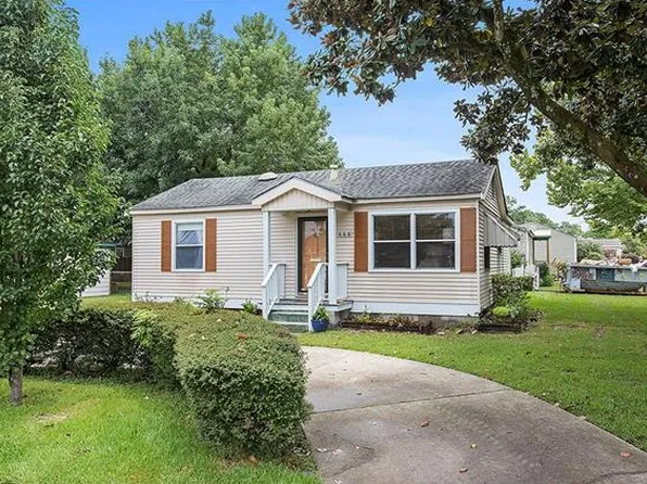446 Huntlee Dr, New Orleans, LA 70131