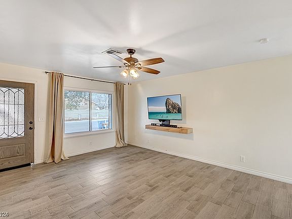 4th image of 209 Oakford St