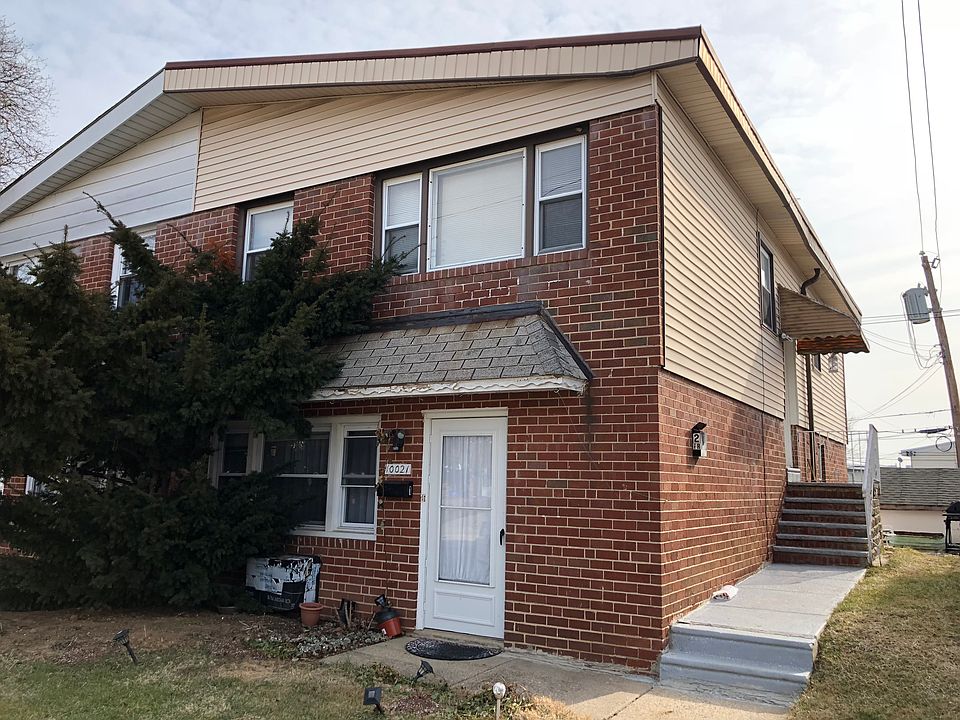 1st image of 10021 Jeanes St