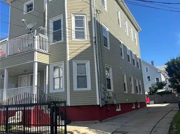 163 Wendell St, Providence, RI 02909