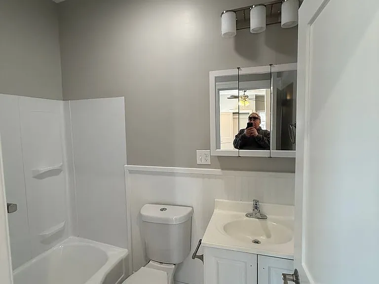 16 Magnolia Ave — Photo 6