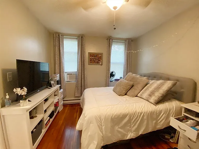119 Cottage St #2R — Photo 7