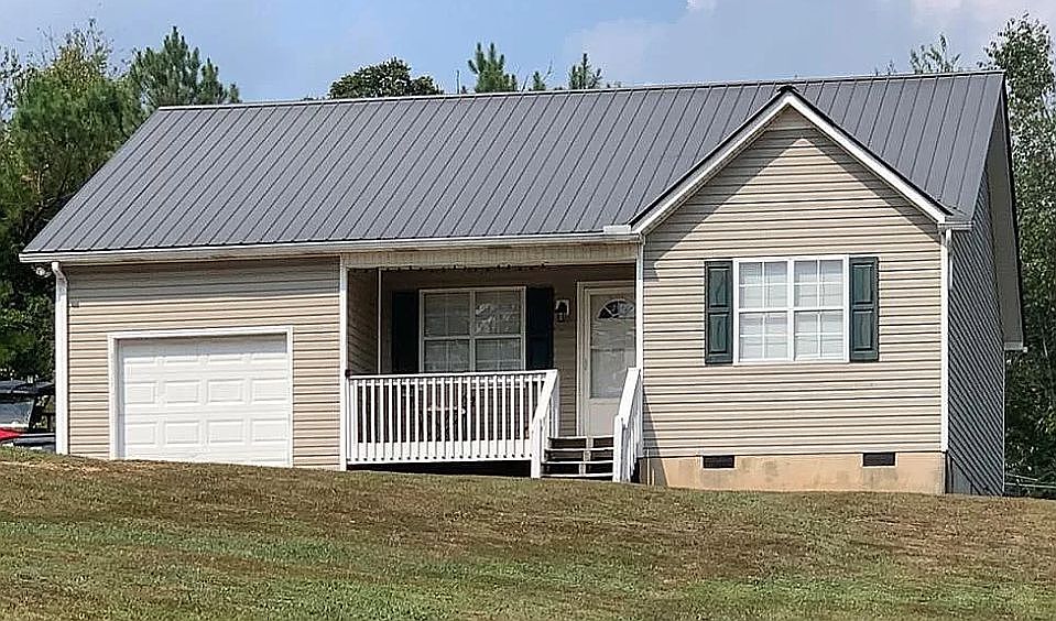 1st image of 150 Prater Dr SE