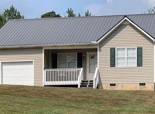 150 Prater Dr SE, Calhoun, GA 30701