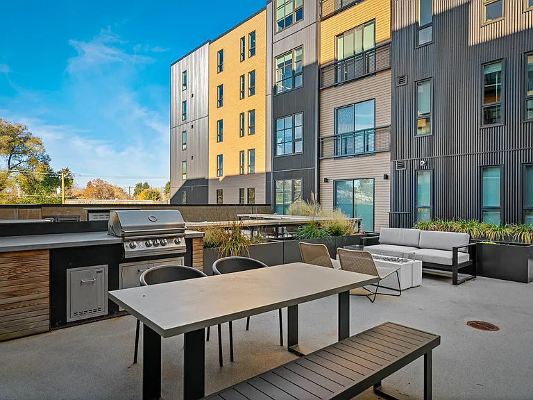 110 W Beall St #407 — Photo 23