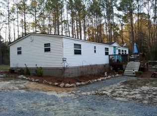 1214 Shade Tree Rd, Benson, NC 27504