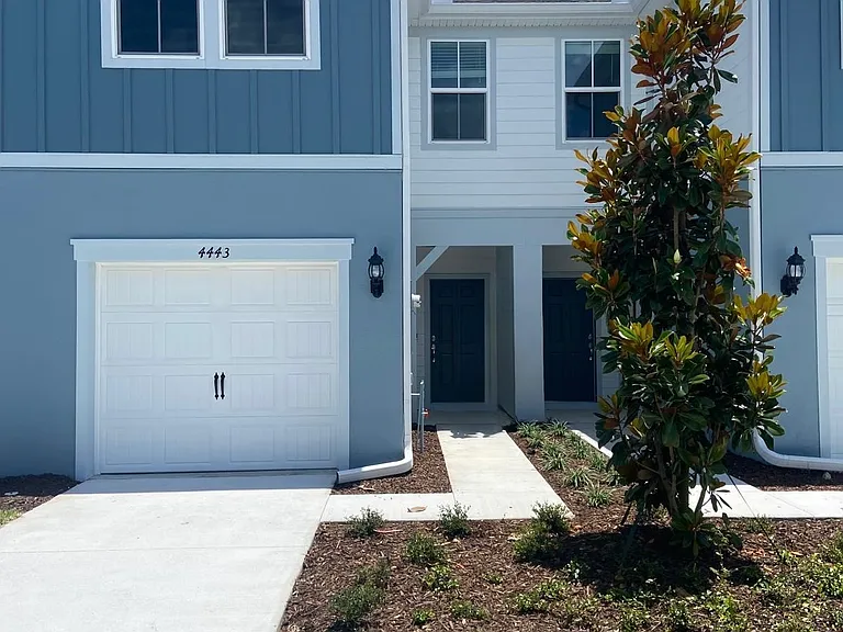 4443 Jetty Ln NE — Photo 2