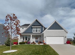 9980 Meadow Glen Dr, Independence, KY