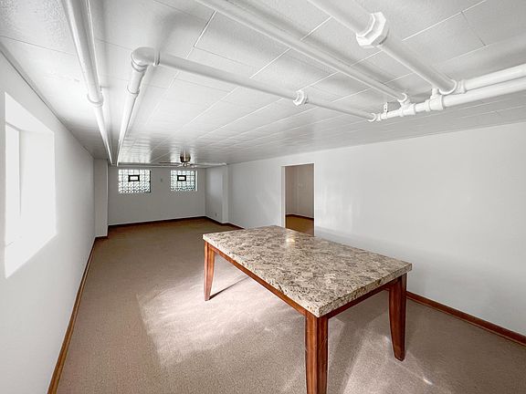 4th image of 3701 N Lowell Ave Unit G