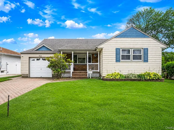 710 Lafayette Avenue, Uniondale, NY 11553