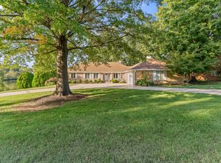2747 E Rocklyn Road, Springfield, MO 65804