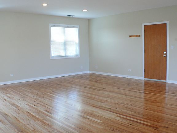 3rd image of 3643 N Monticello Ave APT 3S