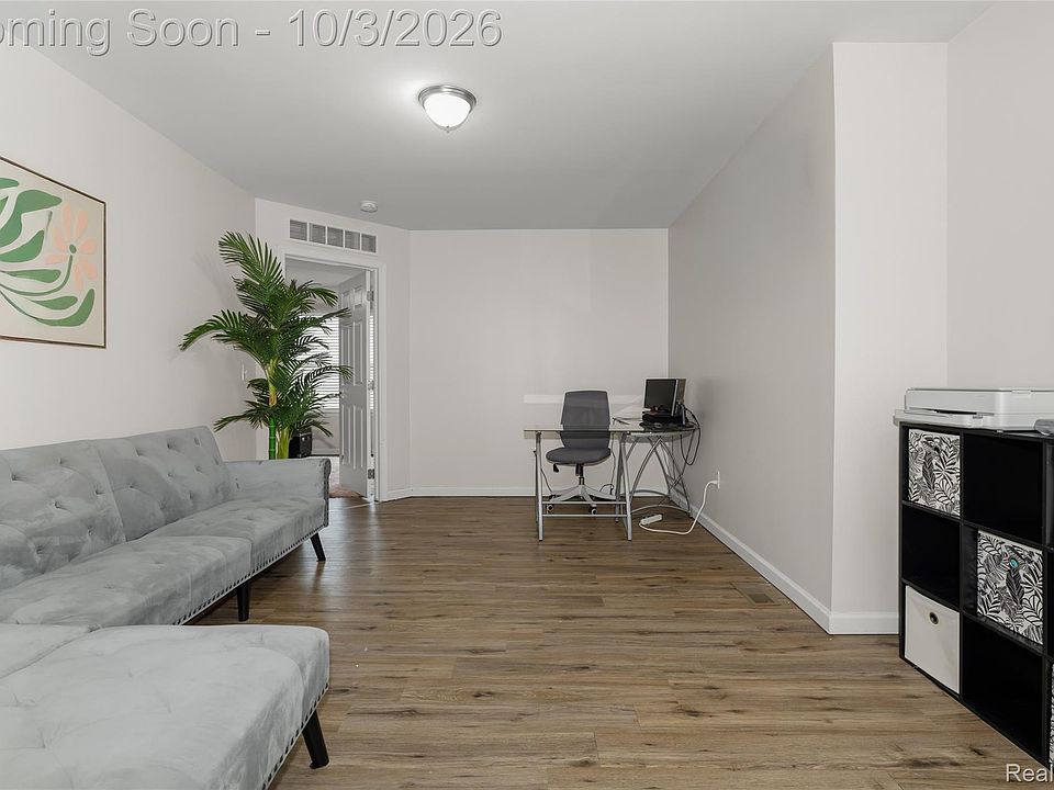 23116 Clarewood St, photo 19