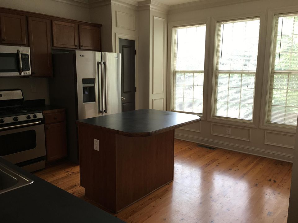 2nd image of 1817 Morning Star Ln