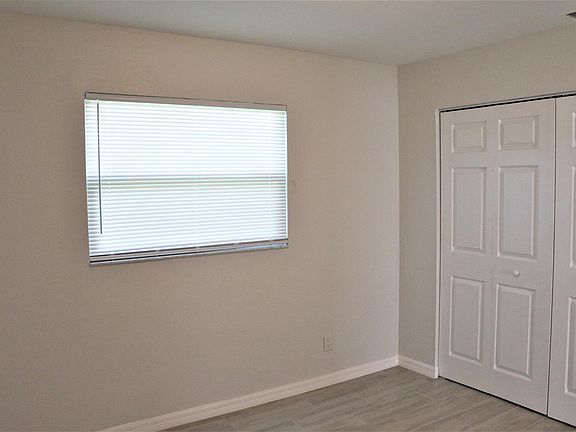 5th image of 4240 Arlington Ave