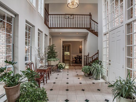 4th image of 4508 Briar Oaks Cir
