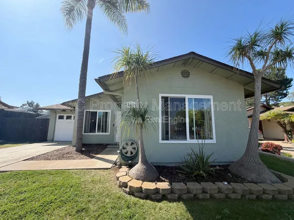 849 Loganberry Ct, San Marcos, CA 92069