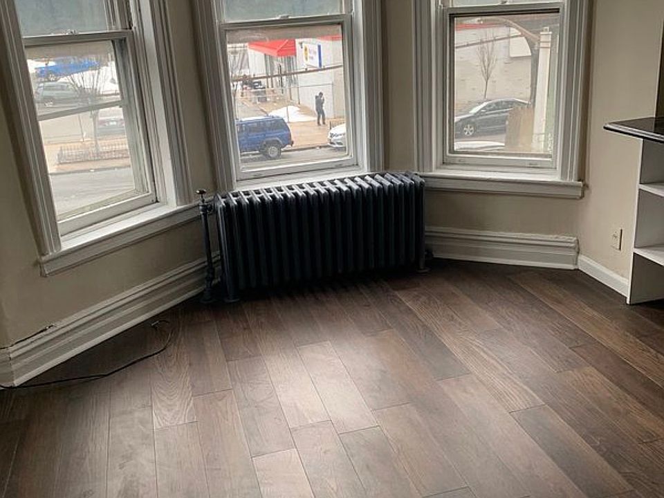 1st image of 24-32 31st St #2F