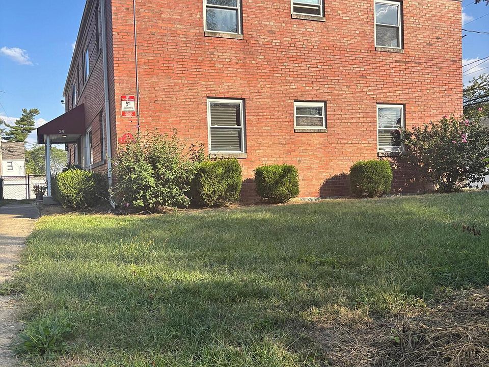 1st image of 34 N Hampton Rd